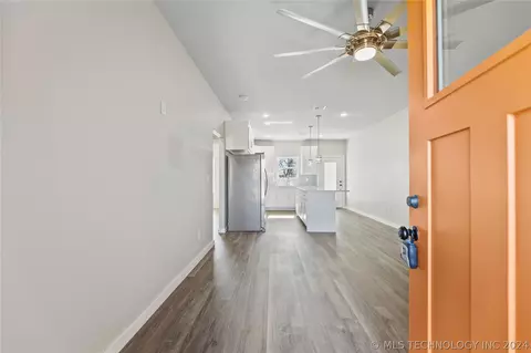 1916 E 26th Pl N, Tulsa, OK 74110 photo 2