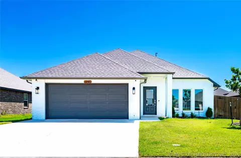 11005 S 275th East Ave, Coweta, OK 74429