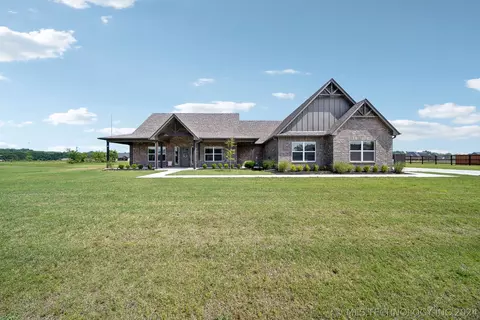 29349 E 105th St S, Coweta, OK 74429