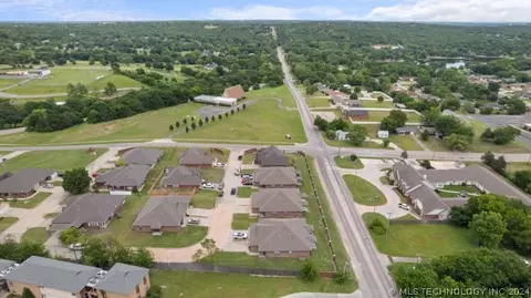 1227 Legacy Dr, Ada, OK 74820 photo 41