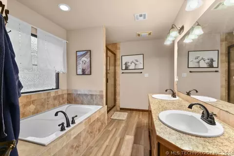 1227 Legacy Dr, Ada, OK 74820 photo 24