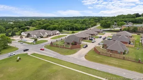1227 Legacy Dr, Ada, OK 74820 photo 40