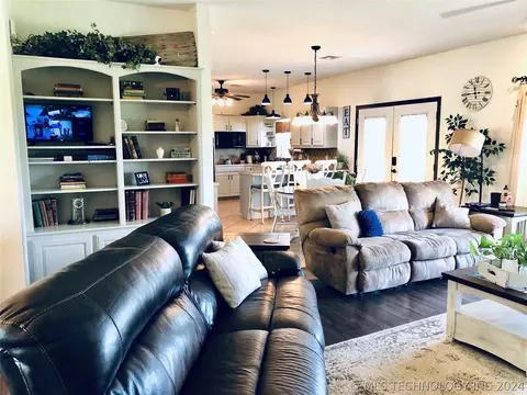 8904 E 9th St, Cushing, OK 74023 photo 12