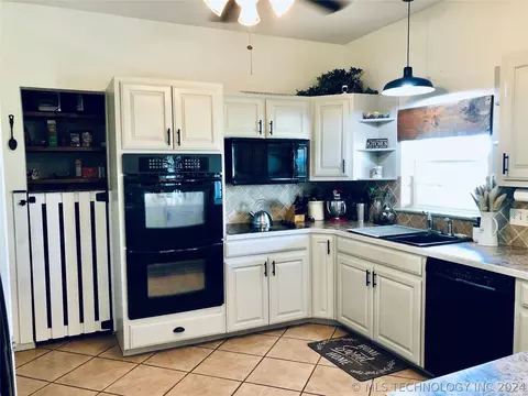 8904 E 9th St, Cushing, OK 74023 photo 19