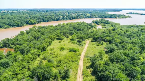 4 Hwy 266, Council Hill, OK 74428