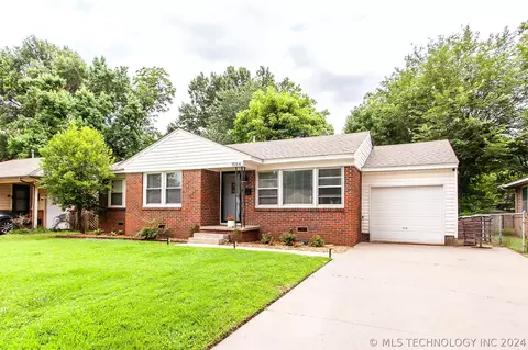 1564 E 53rd St, Tulsa, OK 74105