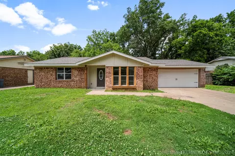 1824 Southridge Dr, Pryor, OK 74361