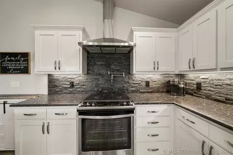 31608 E 64th St S, Broken Arrow, OK 74014 photo 13