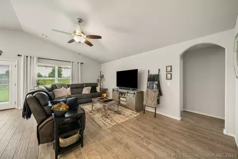 31608 E 64th St S, Broken Arrow, OK 74014 photo 5