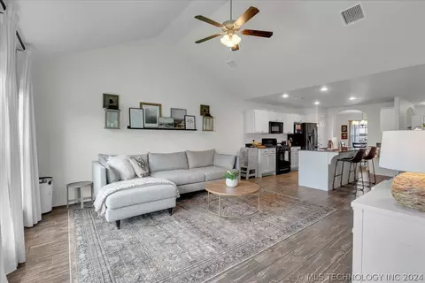 3429 E Quebec St, Broken Arrow, OK 74014 photo 14