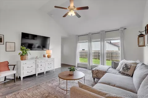 3429 E Quebec St, Broken Arrow, OK 74014 photo 12