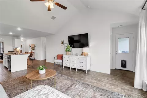 3429 E Quebec St, Broken Arrow, OK 74014 photo 13