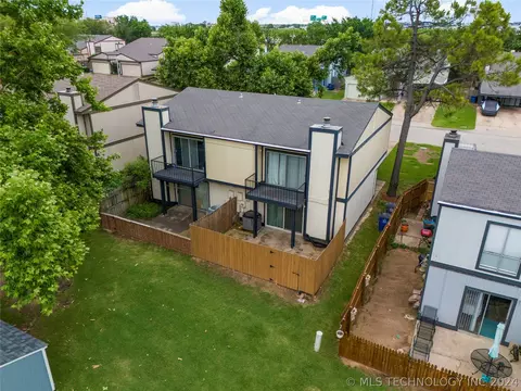 7029 E 33rd Street 17, Tulsa, OK 74145 photo 4