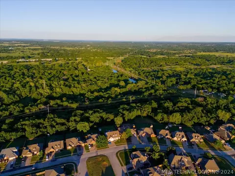 18 E 41st St S, Broken Arrow, OK 74014 photo 5