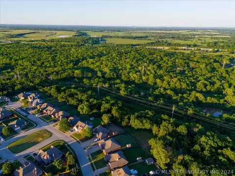 18 E 41st St S, Broken Arrow, OK 74014 photo 10