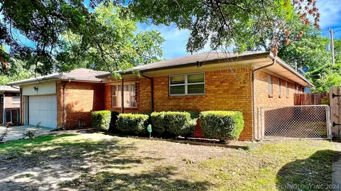 10935 E 4th Pl, Tulsa, OK 74128 photo 3