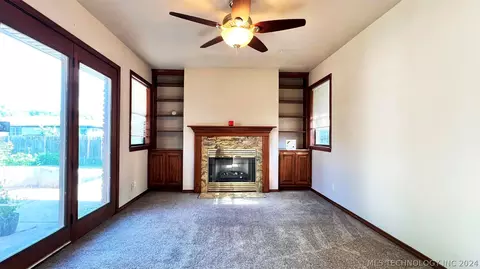 10935 E 4th Pl, Tulsa, OK 74128 photo 23
