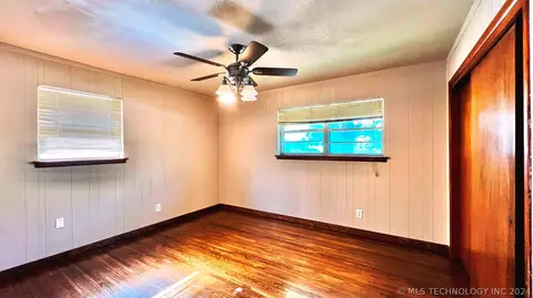 10935 E 4th Pl, Tulsa, OK 74128 photo 9