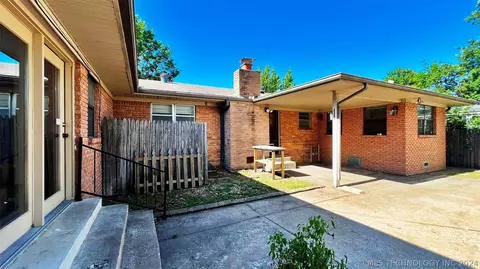 10935 E 4th Pl, Tulsa, OK 74128 photo 34