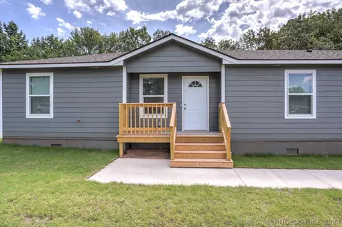15587 S 292nd East Ave, Coweta, OK 74429