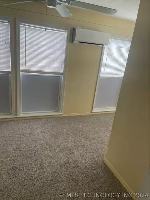 814 E Broadway Ave, Cushing, OK 74023 photo 19