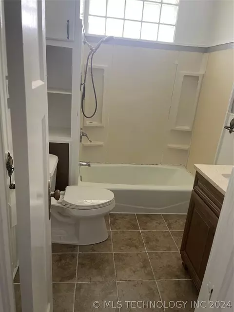 814 E Broadway Ave, Cushing, OK 74023 photo 15