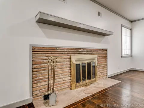 3715 E 4th Pl, Tulsa, OK 74112 photo 7