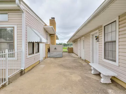 3715 E 4th Pl, Tulsa, OK 74112 photo 25