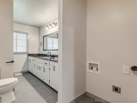 3715 E 4th Pl, Tulsa, OK 74112 photo 20