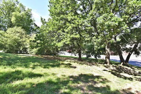 76 Th Ct, Tulsa, OK 74136 photo 9