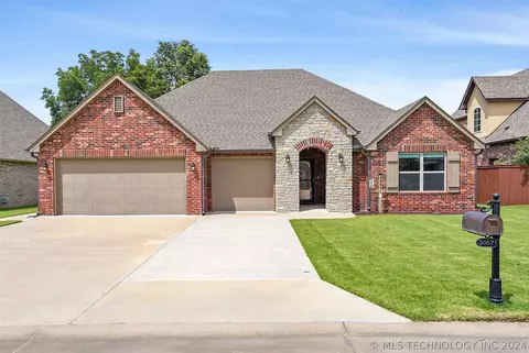 30571 E 65th St, Broken Arrow, OK 74014 photo 2