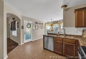 20401 E 43rd Pl S, Broken Arrow, OK 74014 photo 8