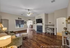 20401 E 43rd Pl S, Broken Arrow, OK 74014 photo 5