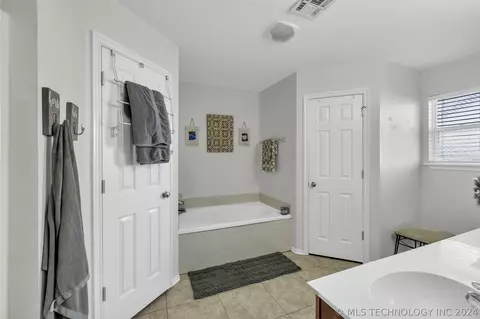 20401 E 43rd Pl S, Broken Arrow, OK 74014 photo 11