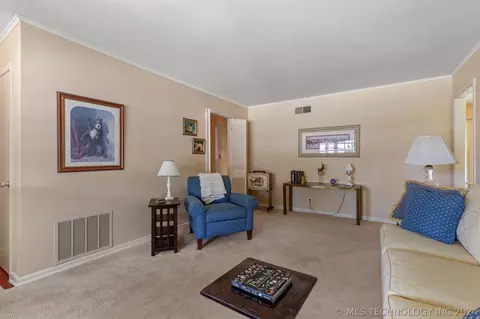 4620 E 56th Pl, Tulsa, OK 74135 photo 8