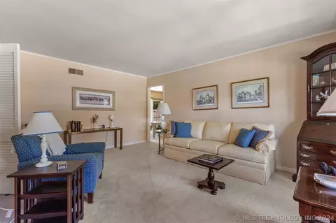 4620 E 56th Pl, Tulsa, OK 74135 photo 7