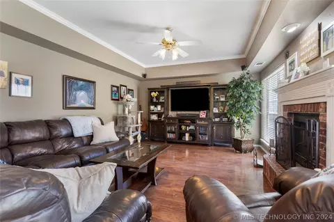 101 E Indianapolis St, Broken Arrow, OK 74012 photo 26