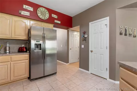 101 E Indianapolis St, Broken Arrow, OK 74012 photo 19