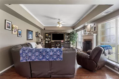 101 E Indianapolis St, Broken Arrow, OK 74012 photo 24