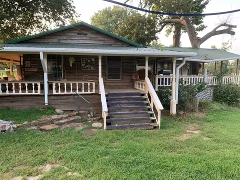 216 N River Rd, Webbers Falls, OK 74470 photo 1