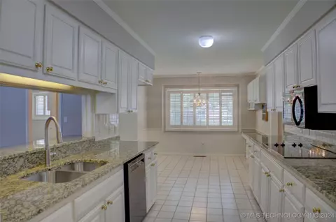 3740 E 47th St, Tulsa, OK 74135 photo 13