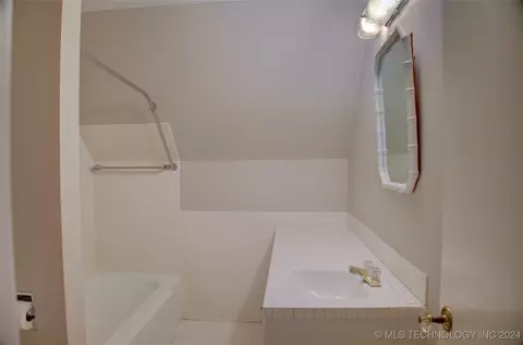 3740 E 47th St, Tulsa, OK 74135 photo 42