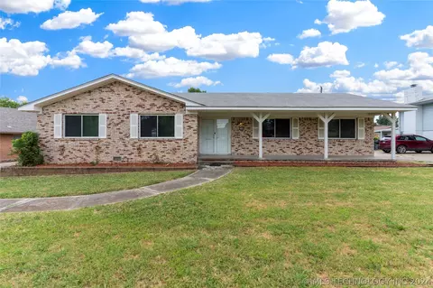 5344 E 21st St, Tulsa, OK 74114 photo 1