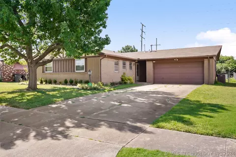 12112 E 35th St, Tulsa, OK 74146 photo 3
