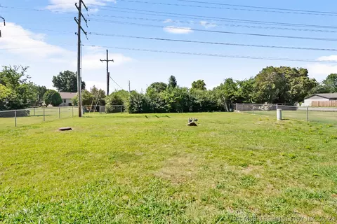 12112 E 35th St, Tulsa, OK 74146 photo 24