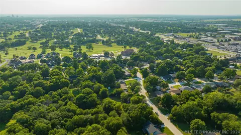 2009 Foster, Ada, OK 74820 photo 5
