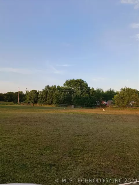 1144 Road, Checotah, OK 74426 photo 4