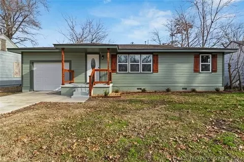 315 N Hogan St, Pryor, OK 74361
