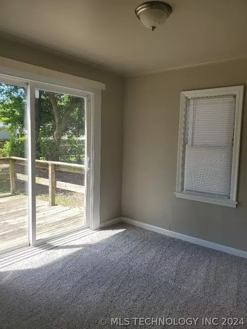 5952 E King Pl, Tulsa, OK 74115 photo 5