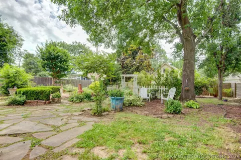 3926 E 37th Pl, Tulsa, OK 74135 photo 32